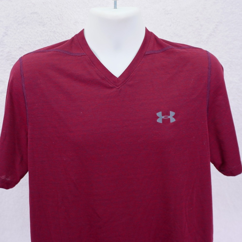 Under‎ Armour Threadborne Loose -Medium- Dark Red V-Neck T-Shirt Heatgear
